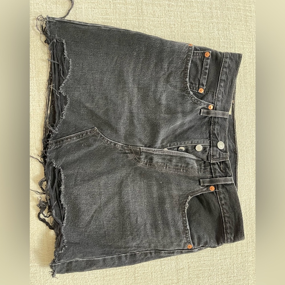 Levi’s Black Jean Skirt